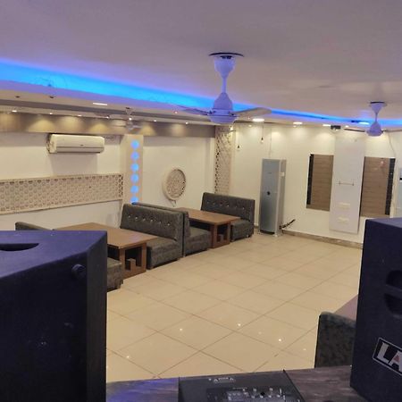 Super Hotel O Vivaan Residency Rohtak Экстерьер фото