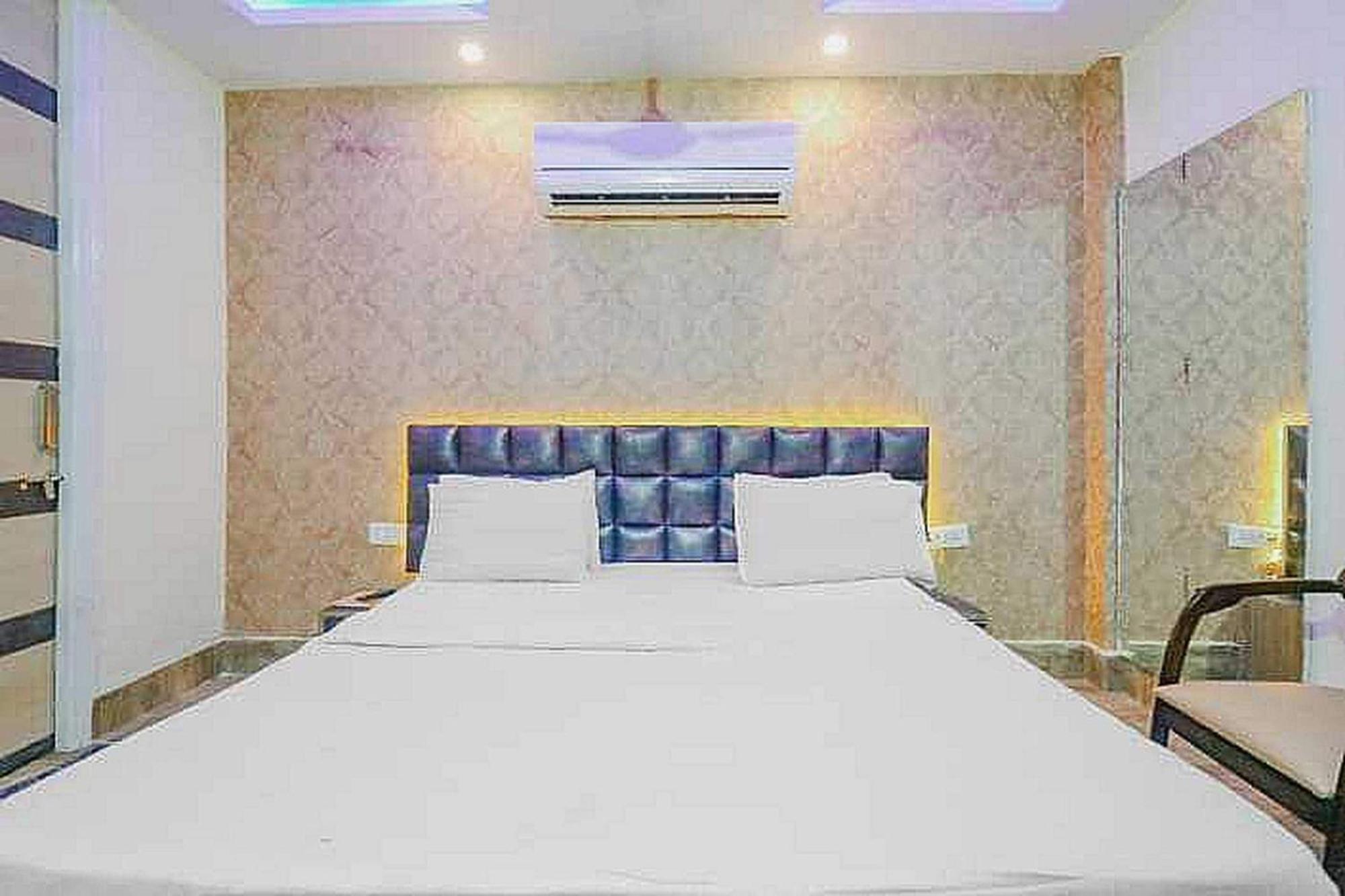 Super Hotel O Vivaan Residency Rohtak Экстерьер фото