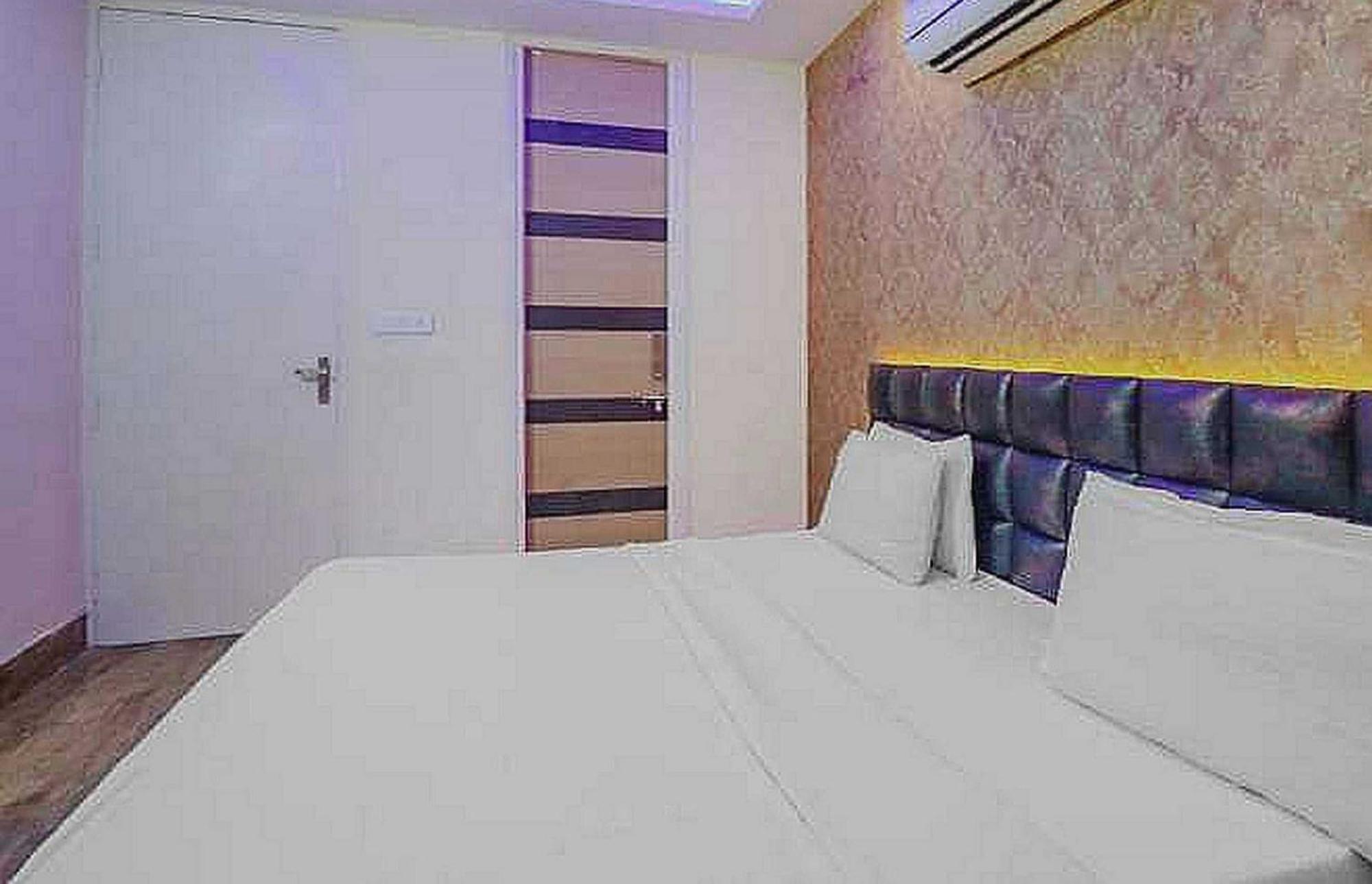 Super Hotel O Vivaan Residency Rohtak Экстерьер фото